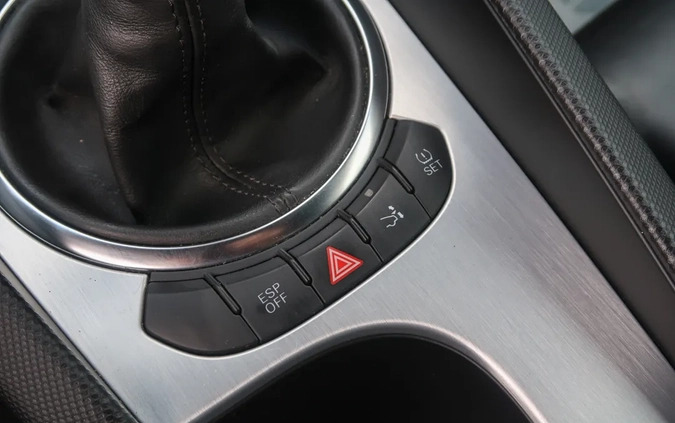 Audi TT cena 29900 przebieg: 121825, rok produkcji 2010 z Ryn małe 742